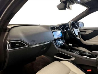 Jaguar F-PACE 2.0 D165 R-Sport SUV 5dr Diesel Manual Euro 6 (s/s) (163 ps)