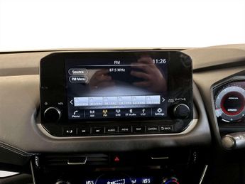 Nissan Qashqai 1.3 DIG-T MHEV N-Connecta SUV 5dr Petrol Hybrid Manual Euro 6 (s