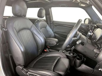 MINI Electric Hatch Cooper SE 32.6kWh Level 3 Hatchback 3dr Electric Auto (184 ps)