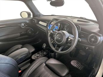 MINI Electric Hatch Cooper SE 32.6kWh Level 3 Hatchback 3dr Electric Auto (184 ps)