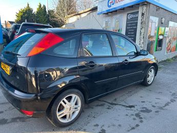 Ford Focus 1.6i 16v Zetec 5dr