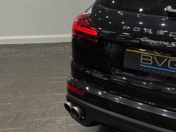 Porsche Cayenne 4.2 TD V8 S TiptronicS 4WD Euro 6 (s/s) 5dr