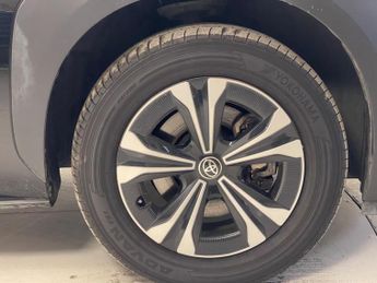 Toyota bZ4X 71.4kWh Pure Auto 5dr (11kW OBC)