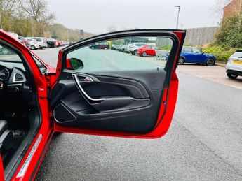 Vauxhall Astra GTC 2.0 CDTi SRi Auto Euro 5 3dr