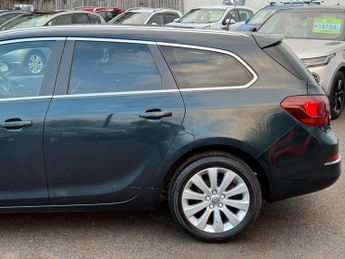 Vauxhall Astra 1.6 16V Elite Sports Tourer Auto Euro 5 5dr