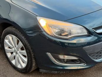 Vauxhall Astra 1.6 16V Elite Sports Tourer Auto Euro 5 5dr