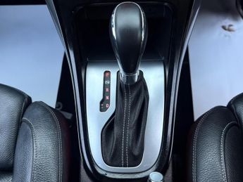 Vauxhall Astra 1.6 16V Elite Sports Tourer Auto Euro 5 5dr