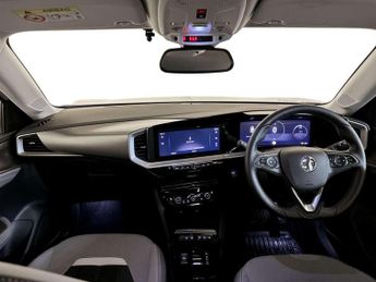 Vauxhall Mokka Electric 50kWh Elite Premium SUV 5dr Electric Auto (136 ps)