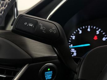 Ford Focus 1.0T EcoBoost Vignale Auto Euro 6 (s/s) 5dr