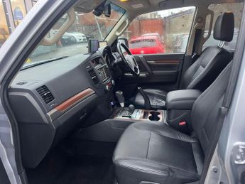 Mitsubishi Shogun 3.2 DI-DC SG3 Auto 4WD Euro 5 5dr LWB