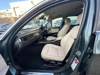 BMW 3 Series 2.0 318d Exclusive Edition Steptronic Euro 5 4dr