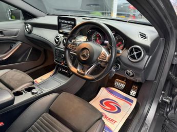 Mercedes-Benz GLA 2.1 GLA220d AMG Line (Premium) 7G-DCT 4MATIC Euro 6 (s/s) 5dr