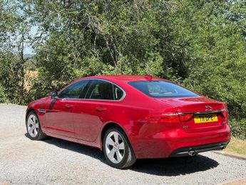 JAGUAR XF 2.0i Portfolio Saloon 4dr Petrol Auto Euro 6 (s/s) (200 ps)