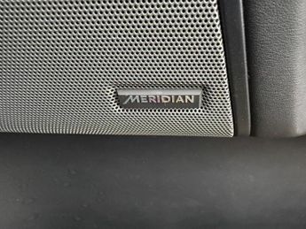 Land Rover Discovery 4 3.0 SD V6 SE Tech Auto 4WD Euro 6 (s/s) 5dr