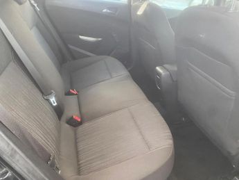 Vauxhall Astra 1.6 16v Exclusiv Euro 5 5dr