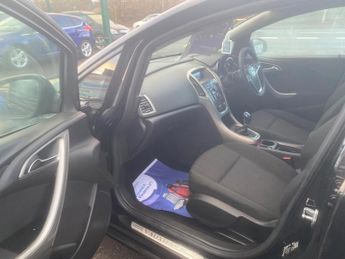 Vauxhall Astra 1.6 16v Exclusiv Euro 5 5dr