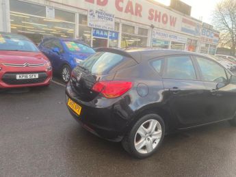 Vauxhall Astra 1.6 16v Exclusiv Euro 5 5dr