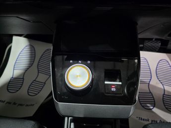 MG MG4 64kWh SE Long Range Auto 5dr