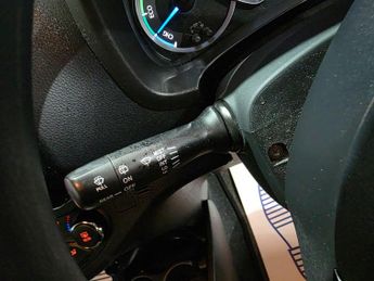 Toyota Yaris 1.5 VVT-h Icon Hatchback 5dr Petrol Hybrid E-CVT Euro 6 (s/s) (1