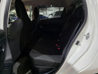 Toyota Yaris 1.5 VVT-h Icon Hatchback 5dr Petrol Hybrid E-CVT Euro 6 (s/s) (1