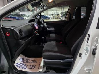 Toyota Yaris 1.5 VVT-h Icon Hatchback 5dr Petrol Hybrid E-CVT Euro 6 (s/s) (1