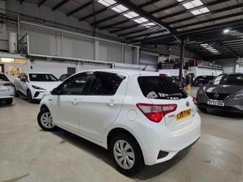 Toyota Yaris 1.5 VVT-h Icon Hatchback 5dr Petrol Hybrid E-CVT Euro 6 (s/s) (1