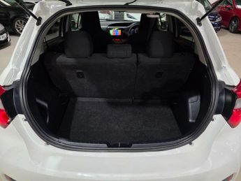 Toyota Yaris 1.5 VVT-h Icon Hatchback 5dr Petrol Hybrid E-CVT Euro 6 (s/s) (1