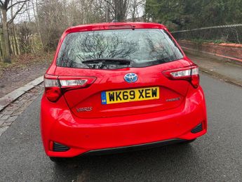 Toyota Yaris 1.5 VVT-h Icon E-CVT Euro 6 (s/s) 5dr