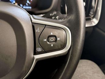 Volvo V60 2.0 T4 Momentum Plus Estate 5dr Petrol Auto Euro 6 (s/s) (190 ps