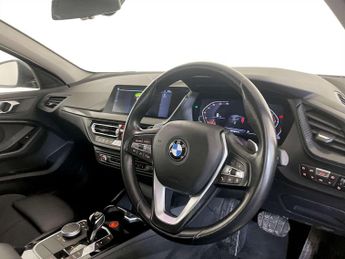 BMW 1 Series 2.0 118d Sport (LCP) Hatchback 5dr Diesel Auto Euro 6 (s/s) (150