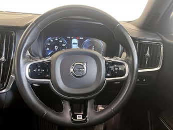 Volvo S90 2.0h T8 Twin Engine 10.4kWh R-Design Pro Saloon 4dr Petrol Plug-