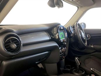 MINI Hatch 1.5 Cooper Classic Hatchback 5dr Petrol Steptronic Euro 6 (s/s) 