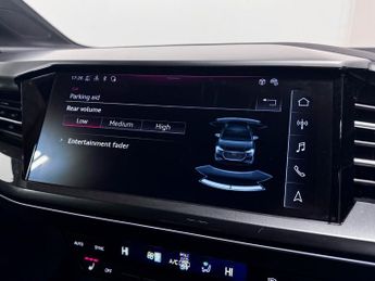 Audi Q4 e-tron 40 S line SUV 5dr Electric Auto 82kWh (204 ps)