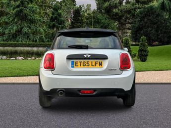 MINI Hatch 1.5 Cooper Auto Euro 6 (s/s) 3dr