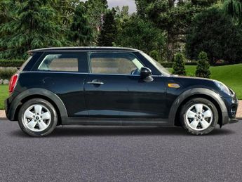 MINI Hatch 1.5 Cooper Auto Euro 6 (s/s) 3dr