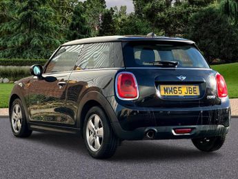 MINI Hatch 1.5 Cooper Auto Euro 6 (s/s) 3dr