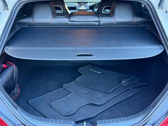 Mercedes-Benz CLA 2.1 CLA220d AMG Line Shooting Brake 7G-DCT Euro 6 (s/s) 5dr