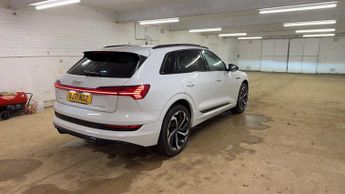 Audi E-Tron BLACK EDITION 55 QUAT