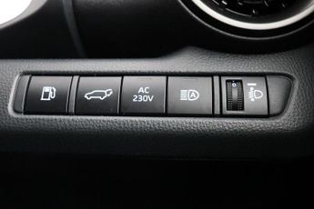 Toyota C-HR 2.0 VVT 13.6kWh Design CVT Euro 6 (s/s) 5dr