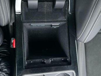 Land Rover Range Rover Velar 2.0 D180 Auto 4WD Euro 6 (s/s) 5dr