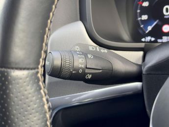 Volvo V90 2.0 D4 R-Design Auto Euro 6 (s/s) 5dr