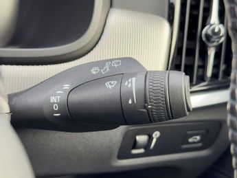 Volvo V90 2.0 D4 R-Design Auto Euro 6 (s/s) 5dr