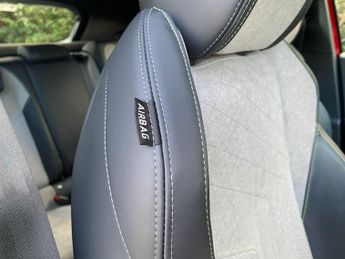 Peugeot E-2008 50kWh GT Premium Auto 5dr