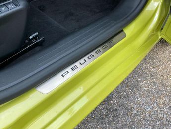 Peugeot E-208 51kWh GT Auto 5dr (7.4kW Charger)