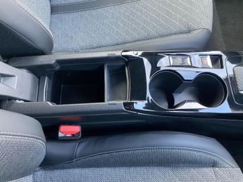 Peugeot E-2008 50kWh Allure Auto 5dr (7kW Charger)