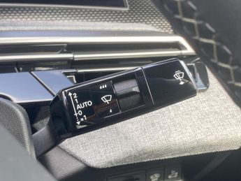 Peugeot E-3008 73kWh GT Auto 5dr