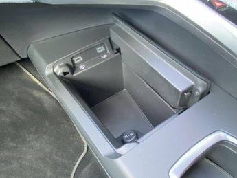 Peugeot E-3008 73kWh GT Auto 5dr