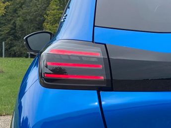 Peugeot E-208 51kWh GT Auto 5dr (7.4kW Charger)