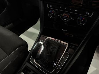 Volkswagen Golf 2.0 TSI BlueMotion Tech R DSG 4Motion Euro 6 (s/s) 5dr