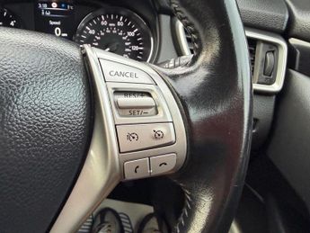 Nissan Qashqai 1.6 dCi N-Connecta XTRON 2WD Euro 6 (s/s) 5dr
